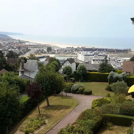Superbe Dans Le Centre De Trouville-sur-mer Avec Vue Sur Mer Appartamento